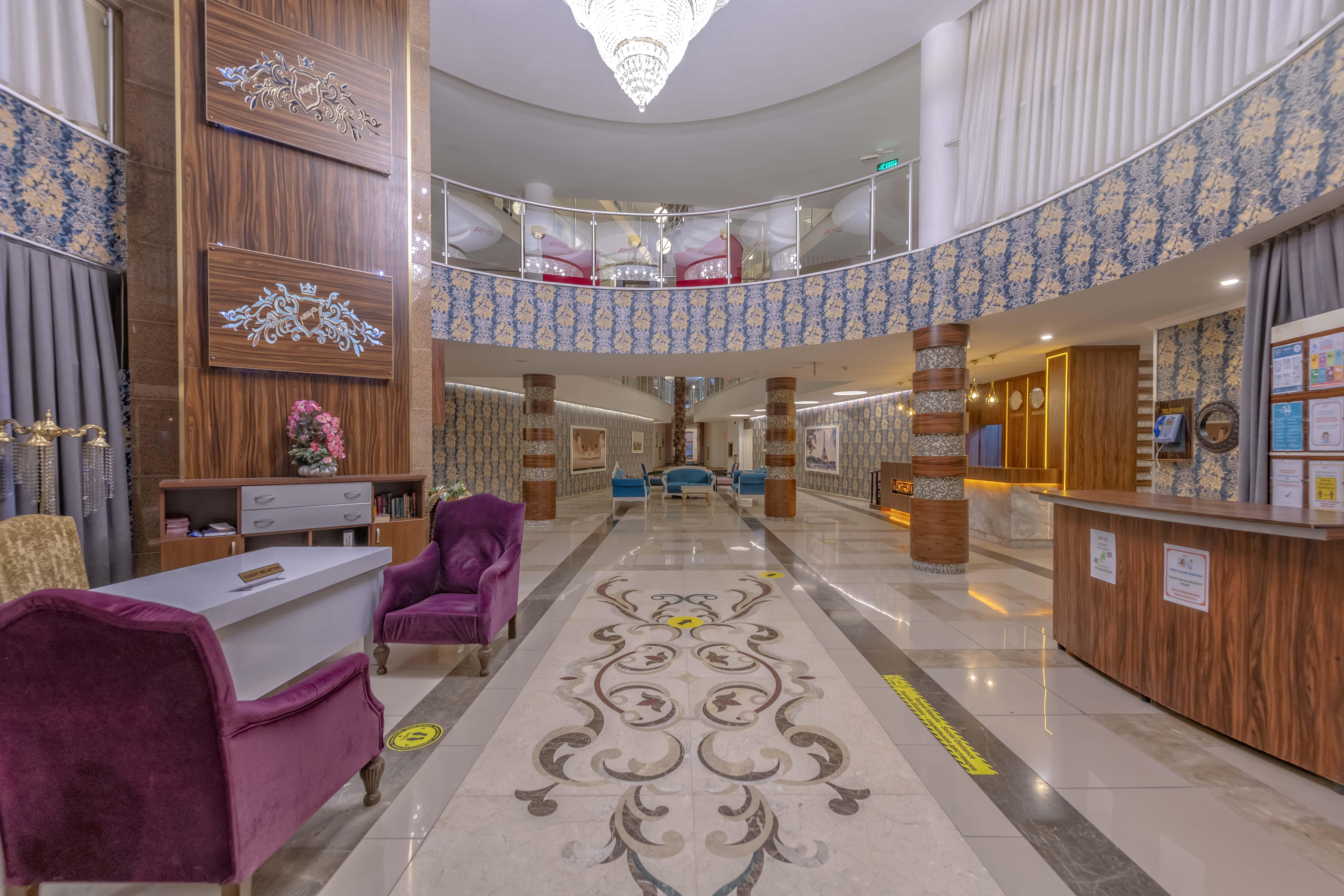 Armas Hotel