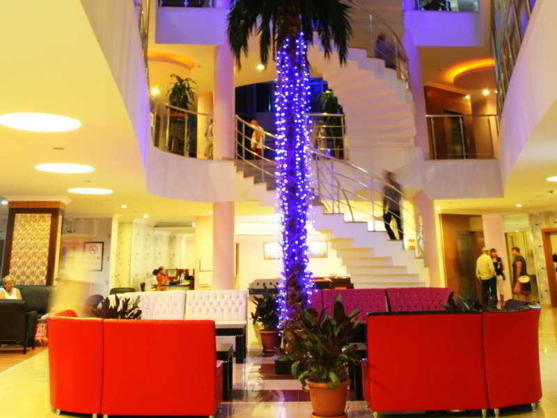 Hotel Armas 4*