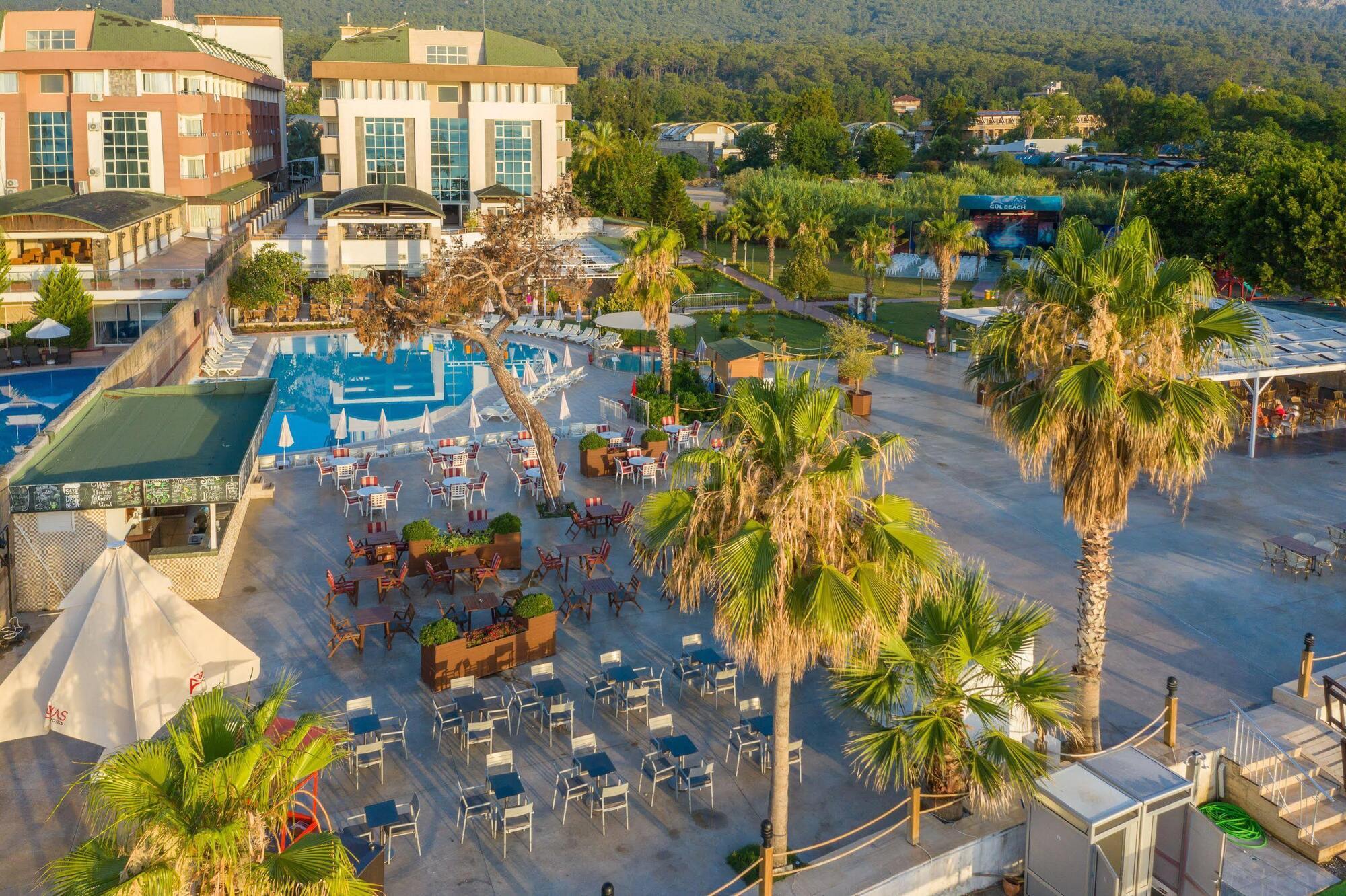 Armas Hotel 4*